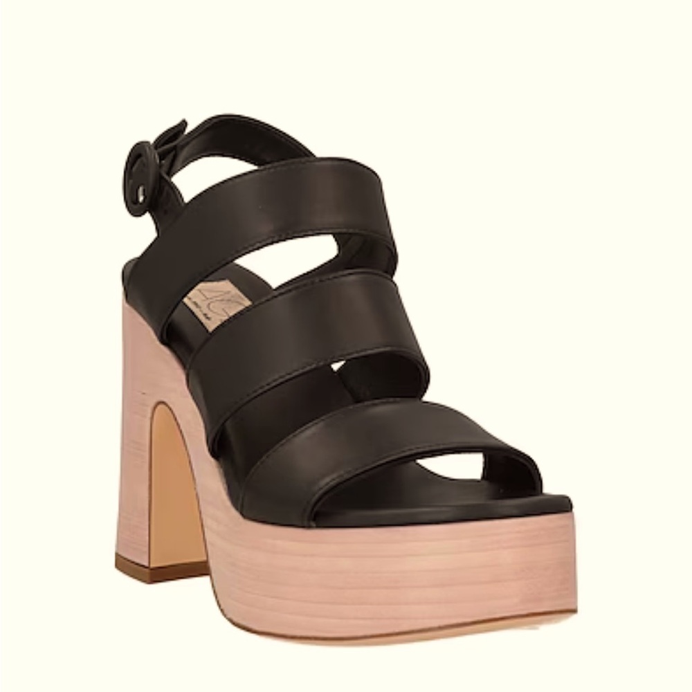 AGL SISTA PLATFORM SANDALS SIZE 7.5.        NWOB SMOKE FREE PET FREE HOME